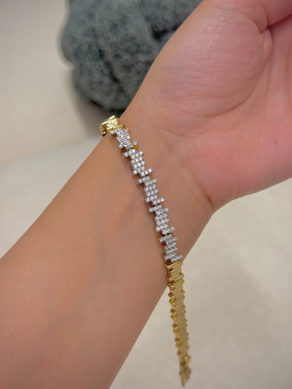 Stainless bracelet