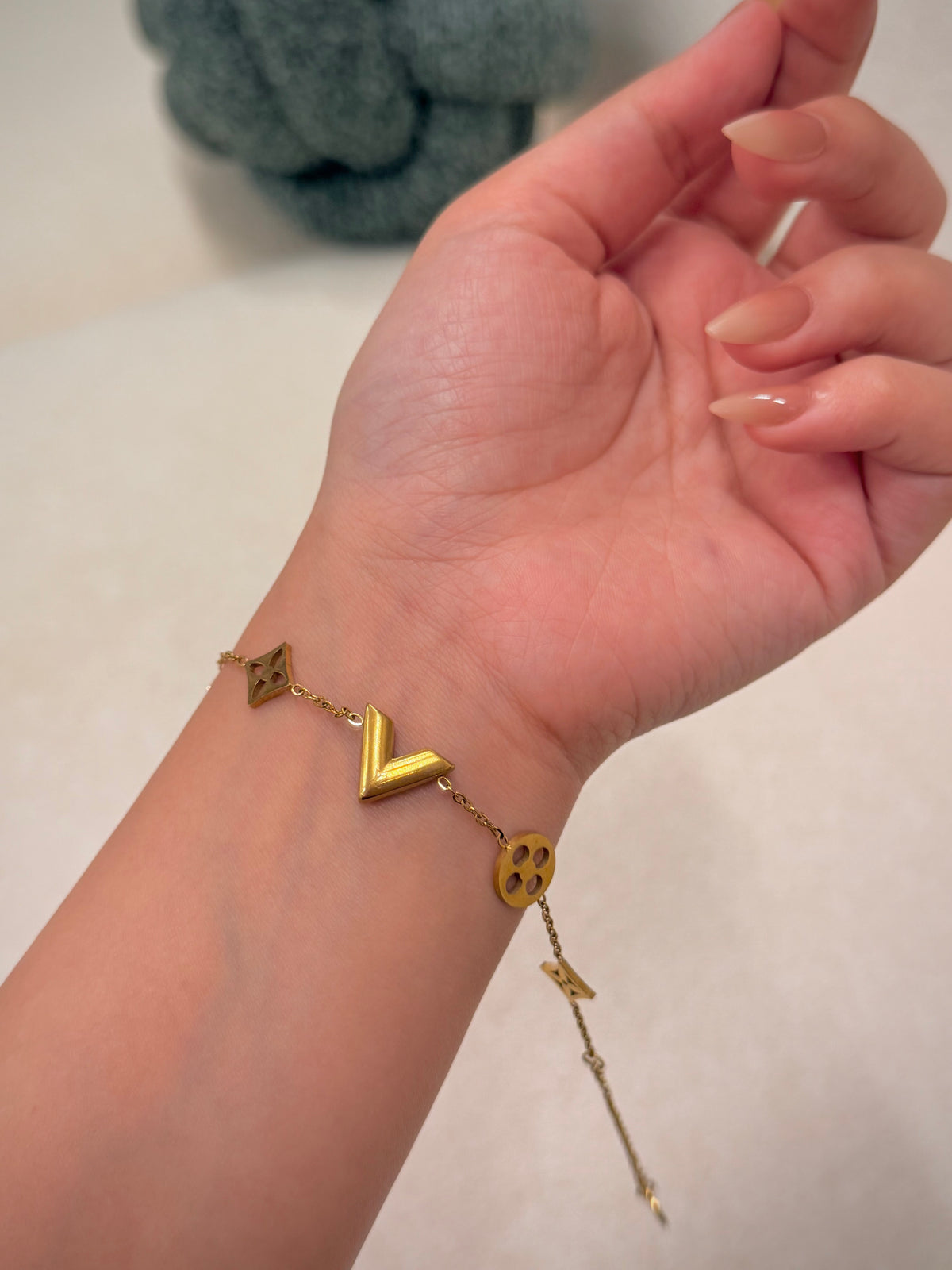Stainless steel bracelet