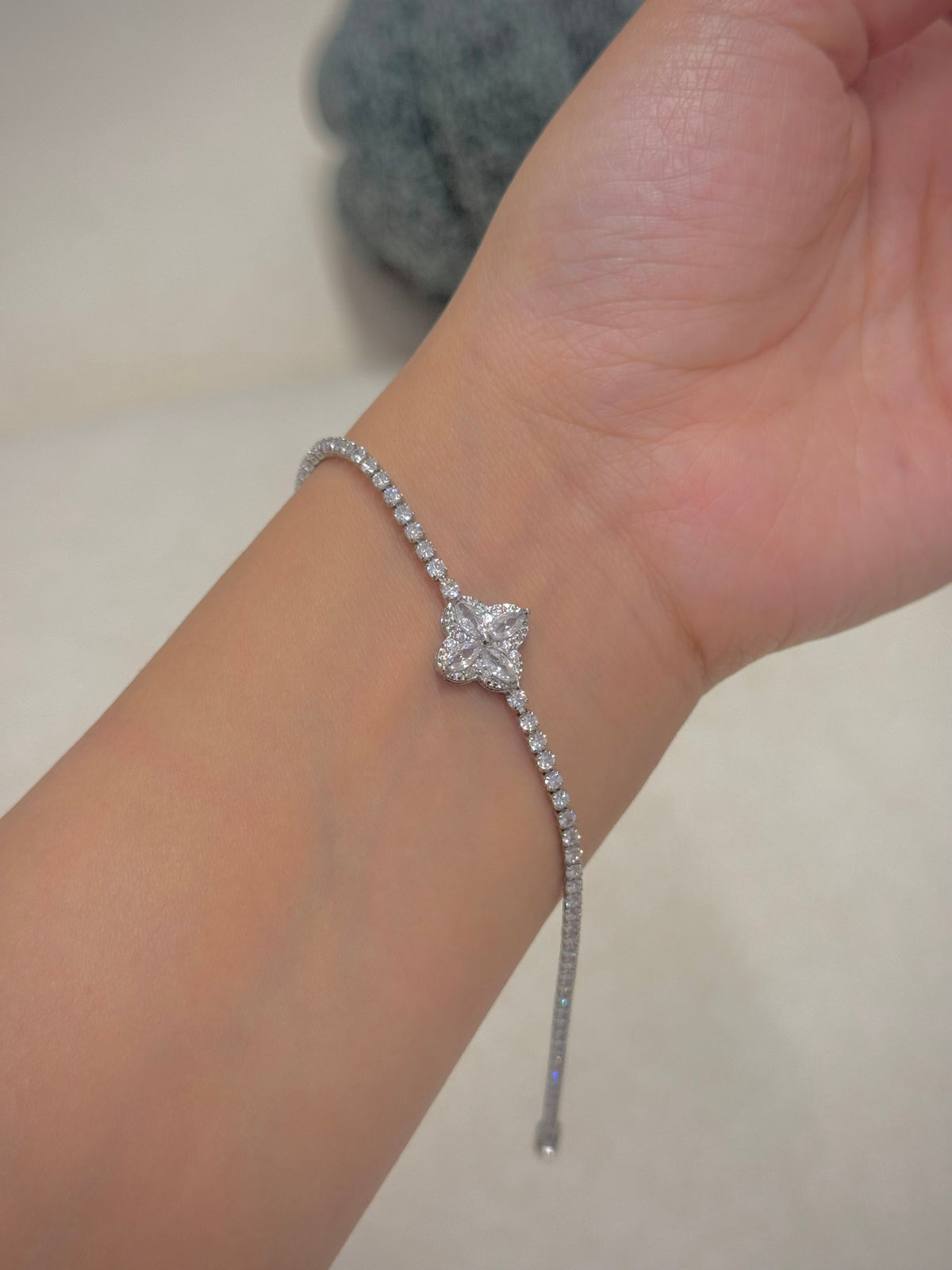 Stainless bracelet
