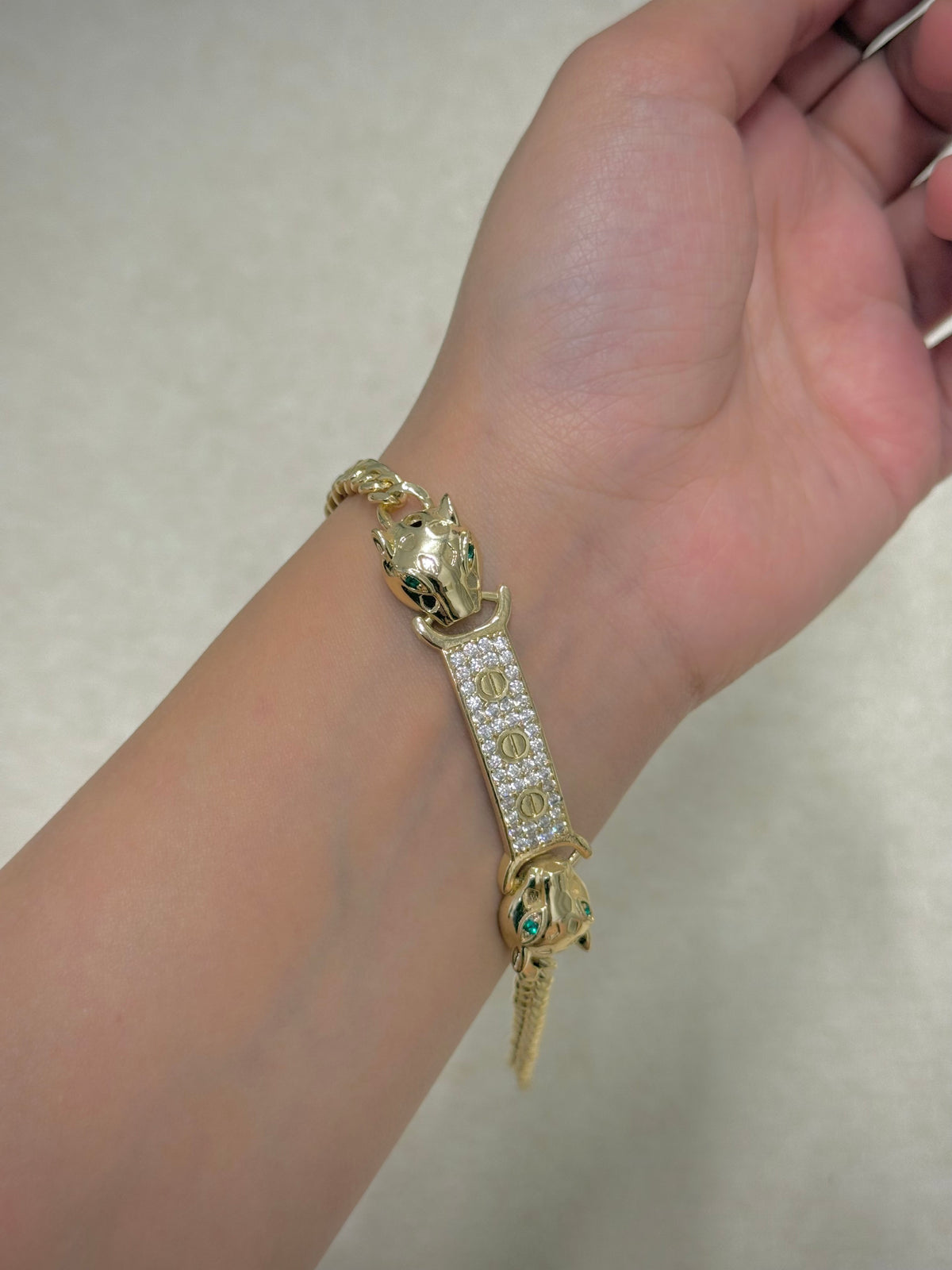 Stainless bracelet