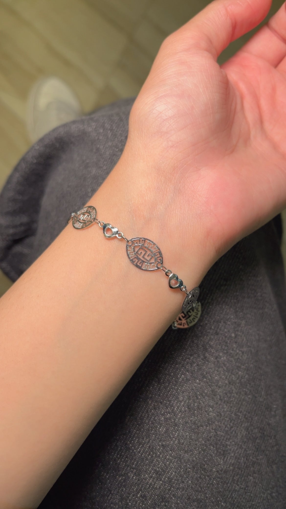 Permanent bracelet