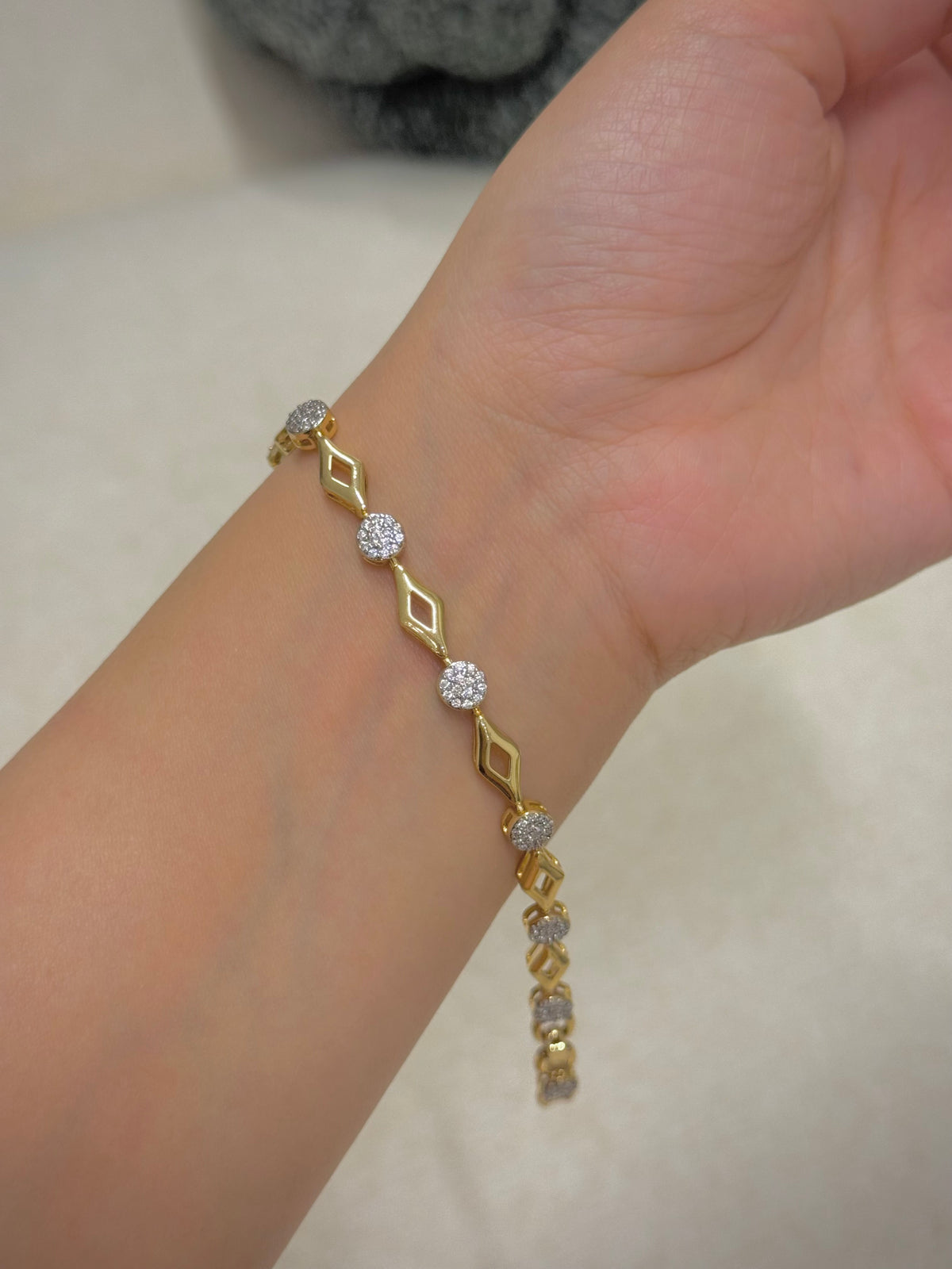 Stainless bracelet