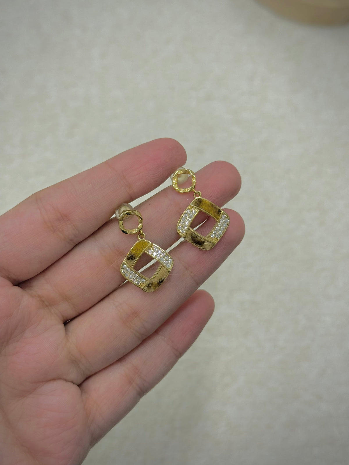 Trendy earrings