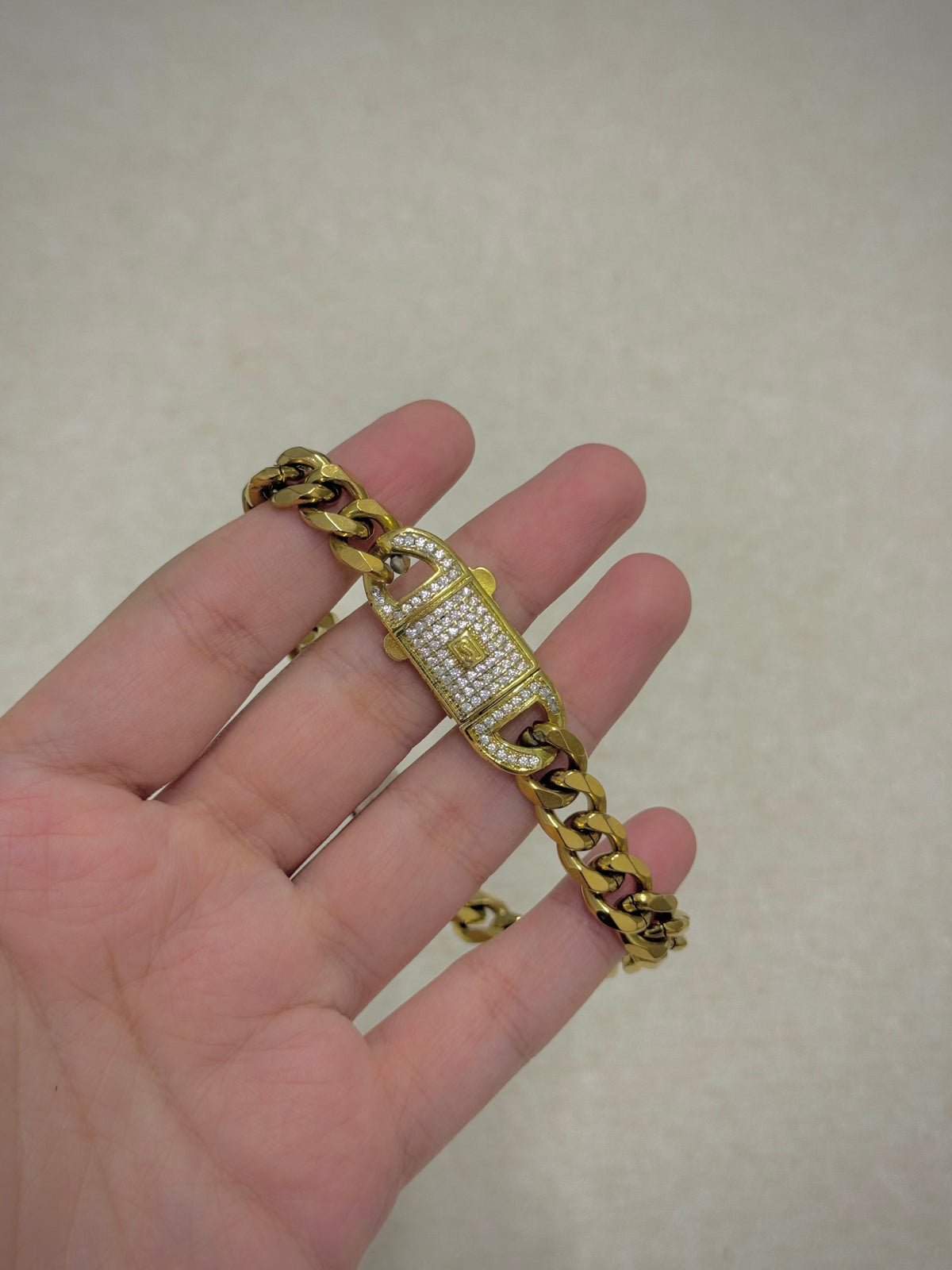 Stainless bracelet