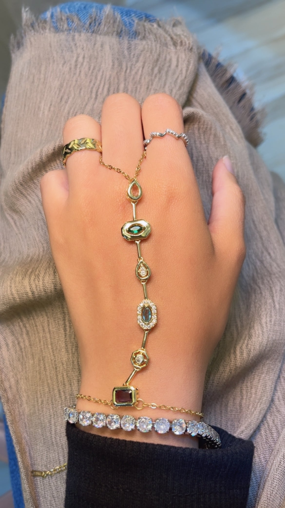 Hand chain