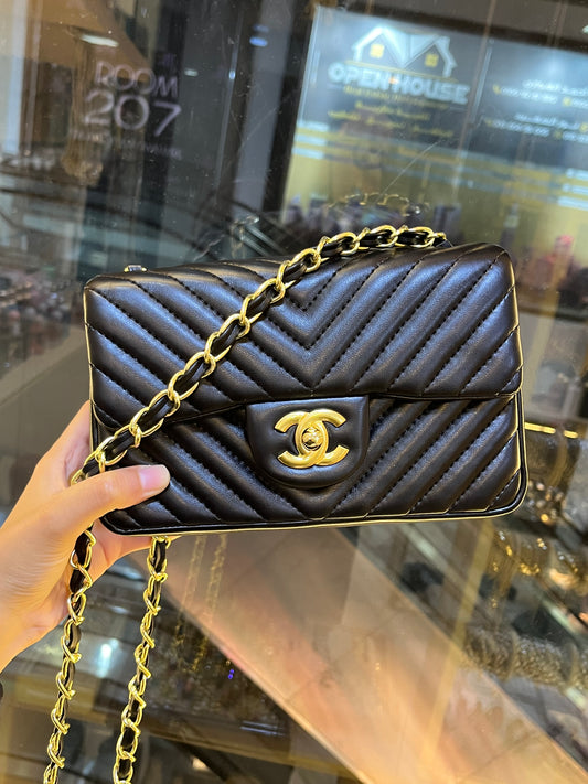 CHANEL bag