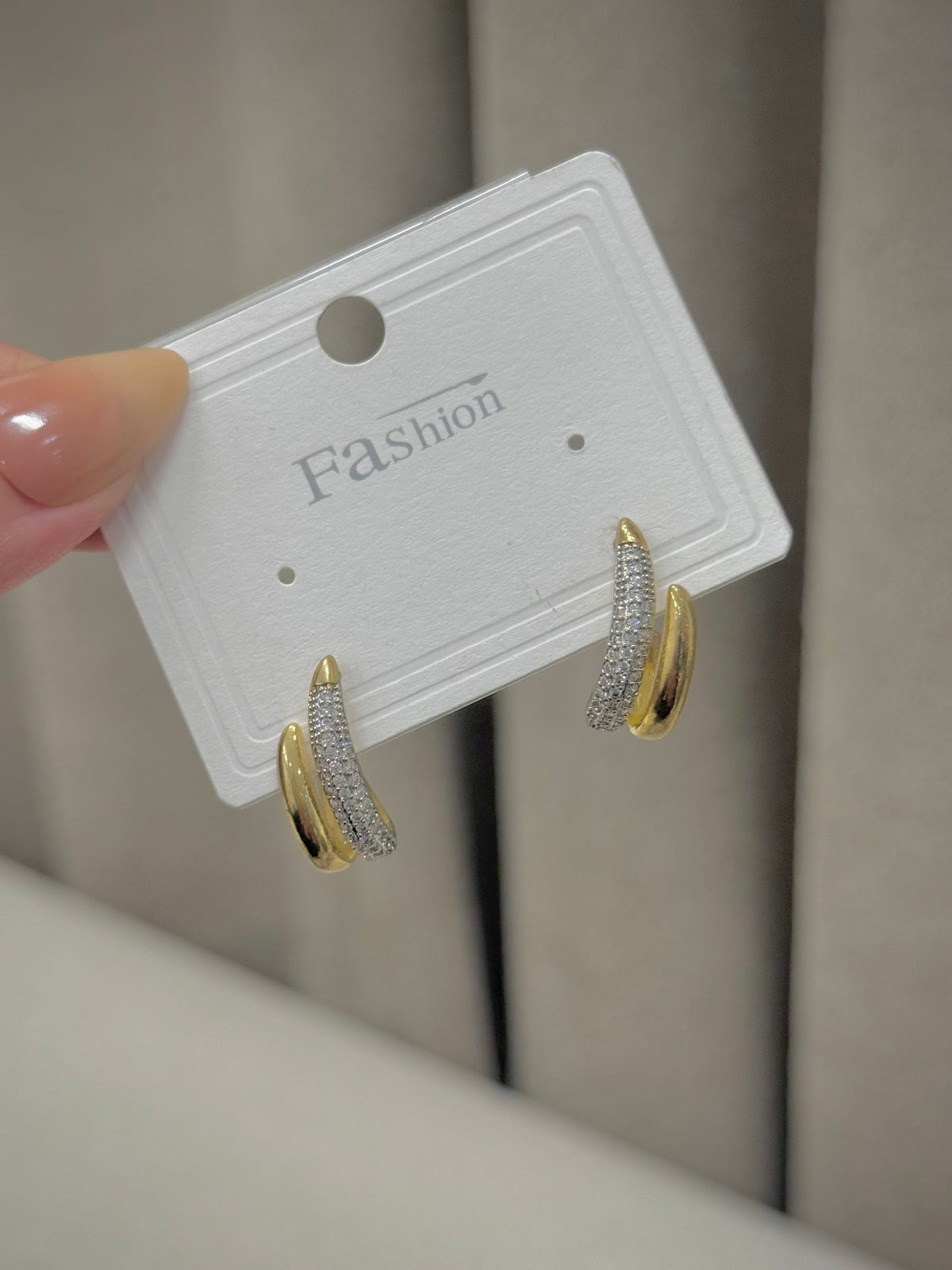 Trendy earrings