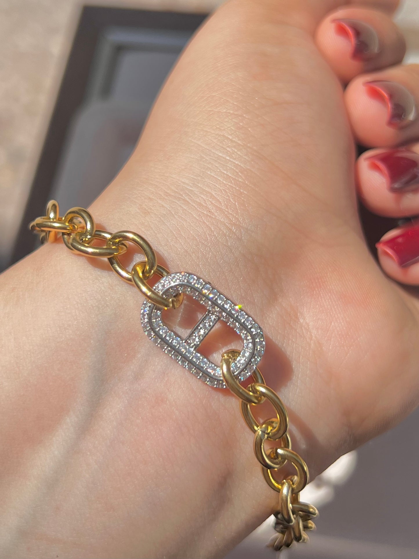 Elegant Dior bracelet