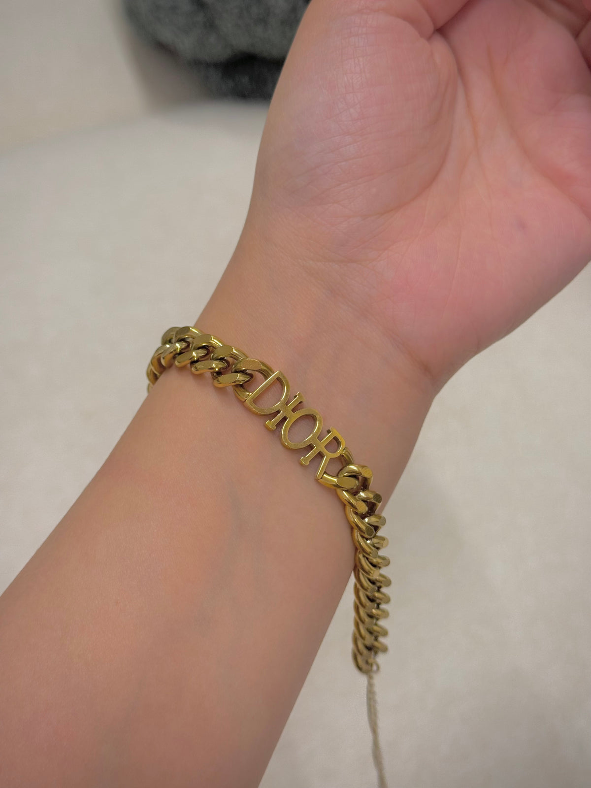 Stainless bracelet