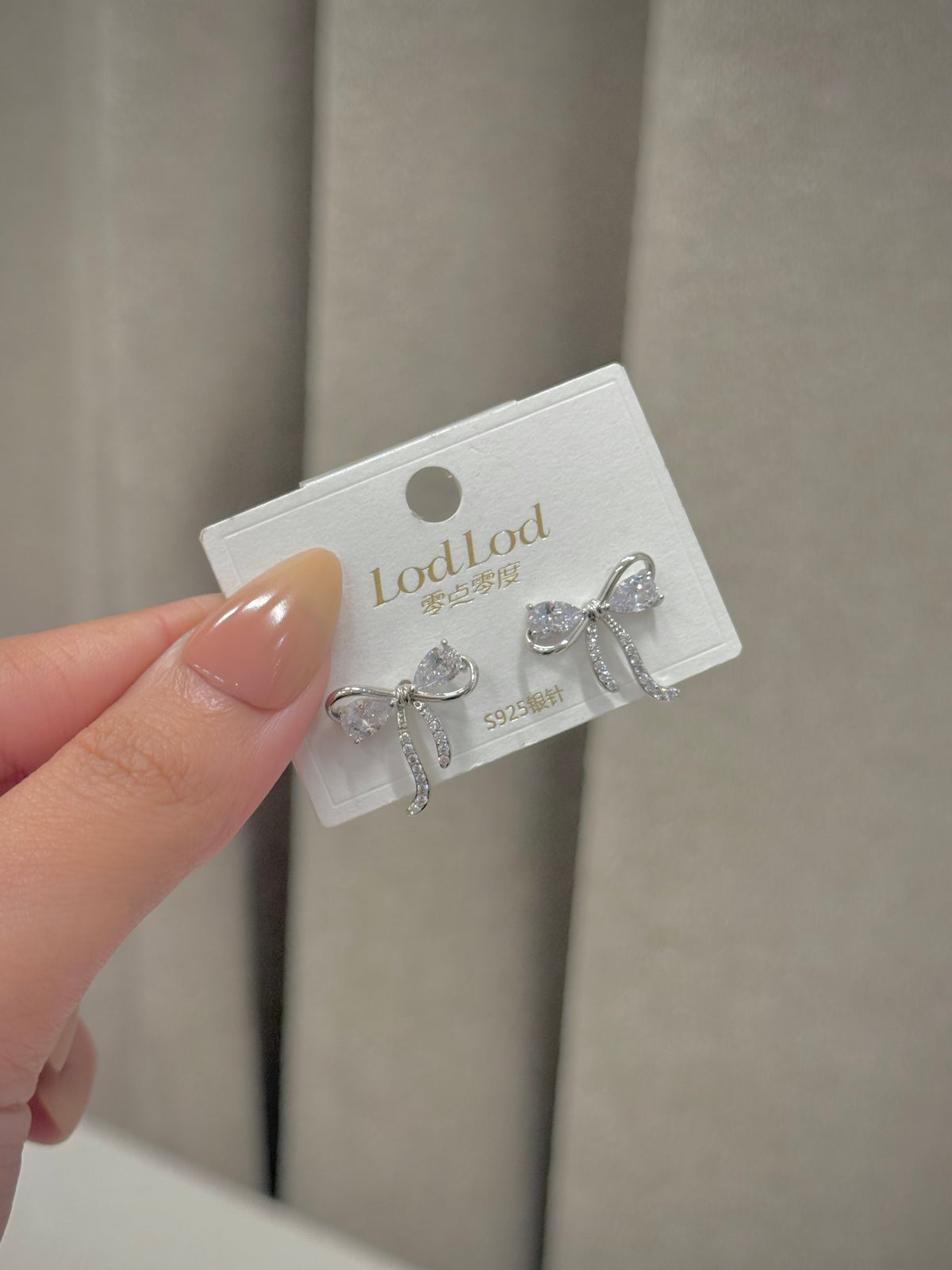 Trendy earrings
