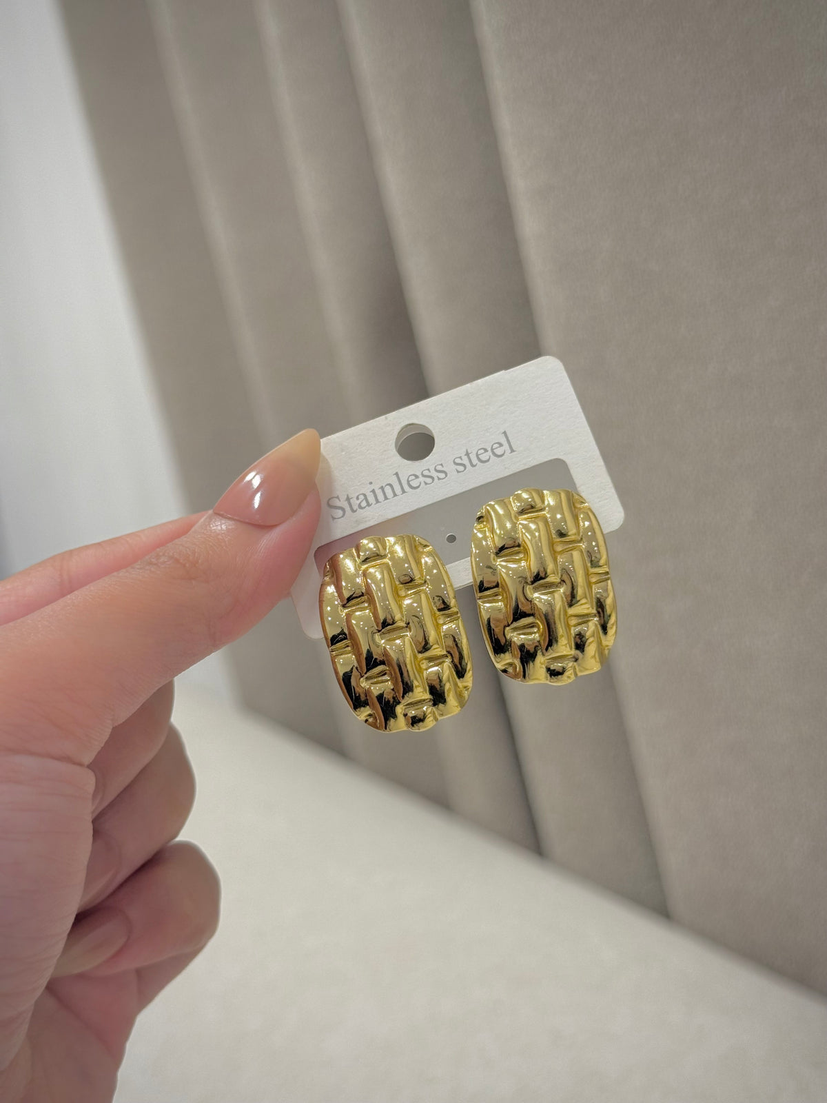 Trendy earrings