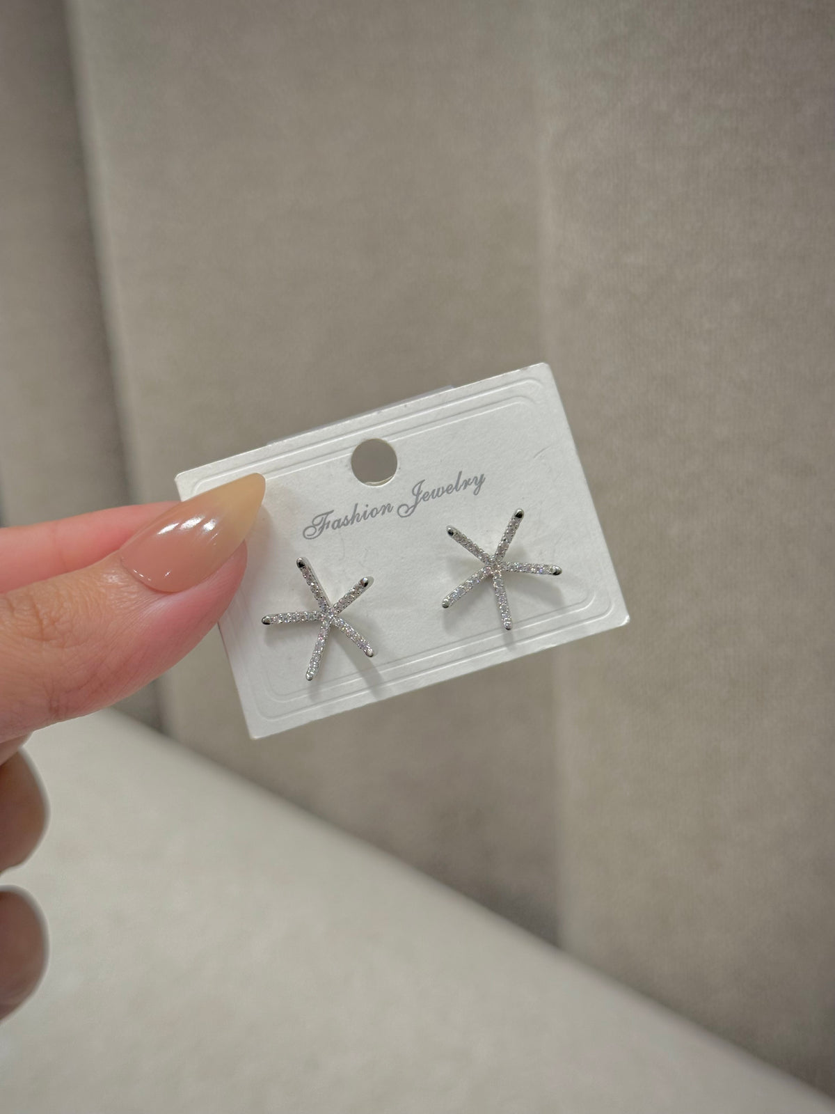 Trendy earrings