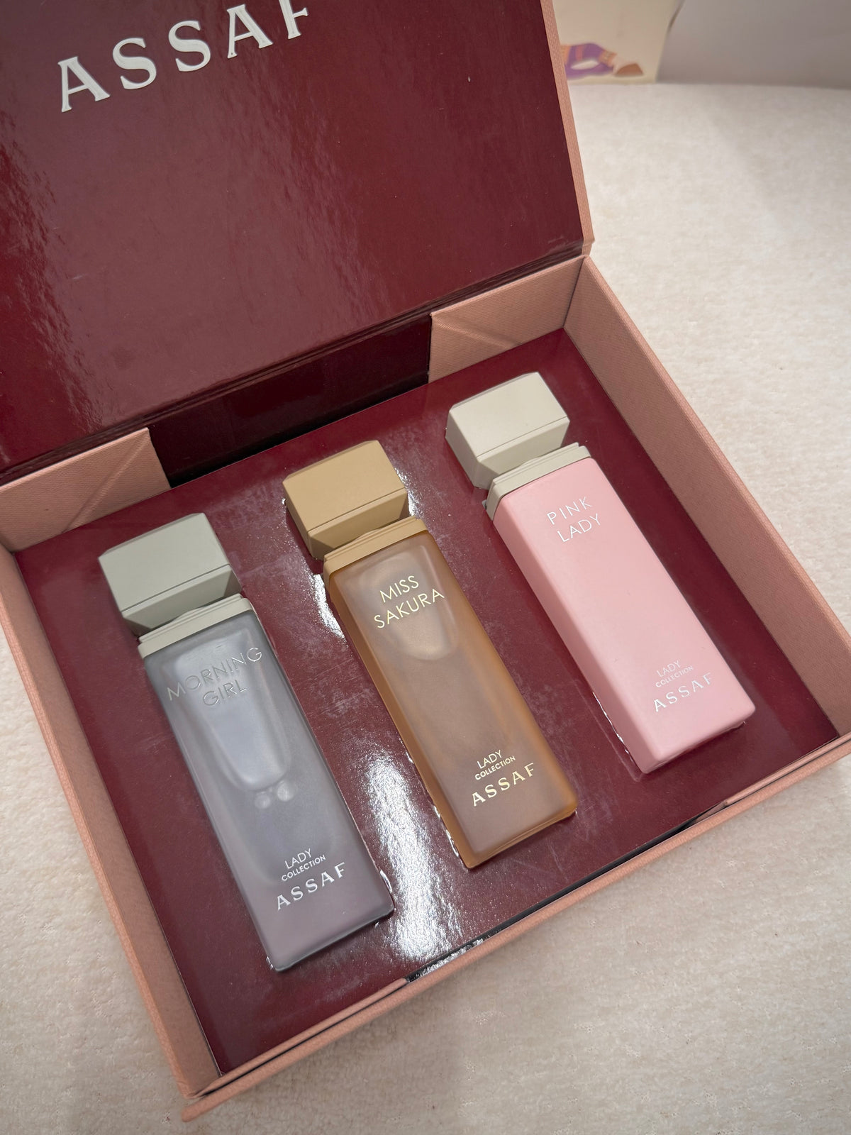 Lady collection box