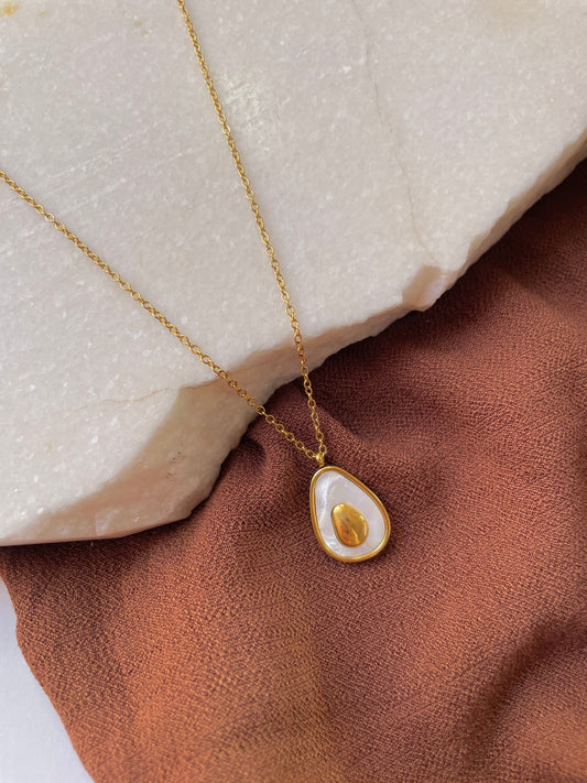 Avocado gold necklace